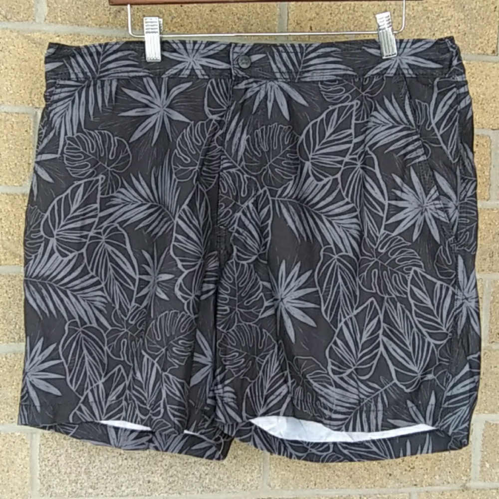 🦊NWT black XL tropical print men's swim shorts